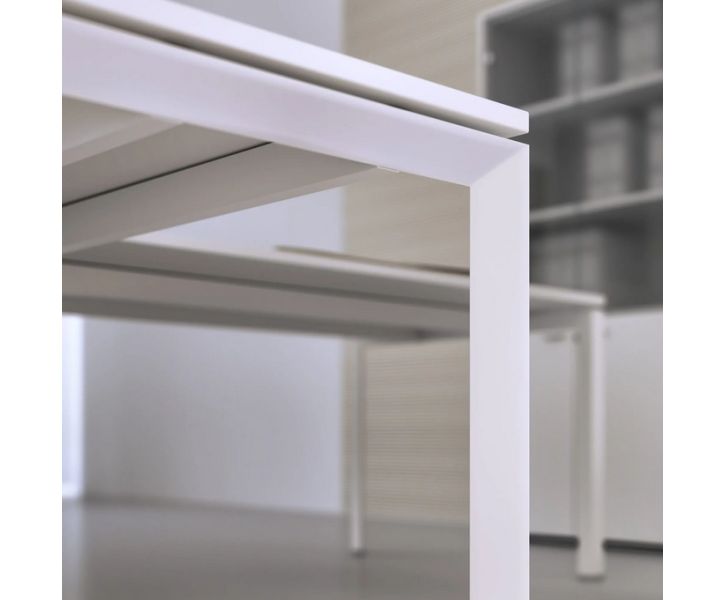 Scrivania in melaminico verniciato da ufficio operativo cm. 180/200x90x74h